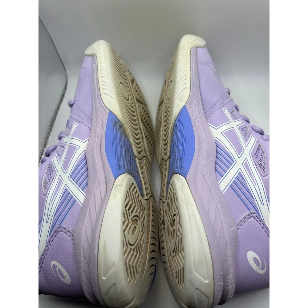 Asics step onto